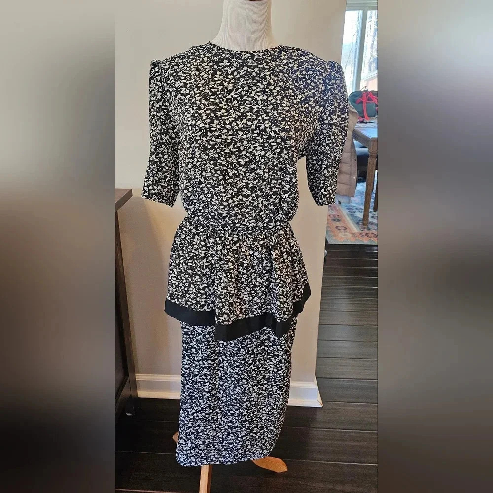 Vintage 80's In Cinq Women's Dress •Size 12• Made In USA Black Floral Ruffle